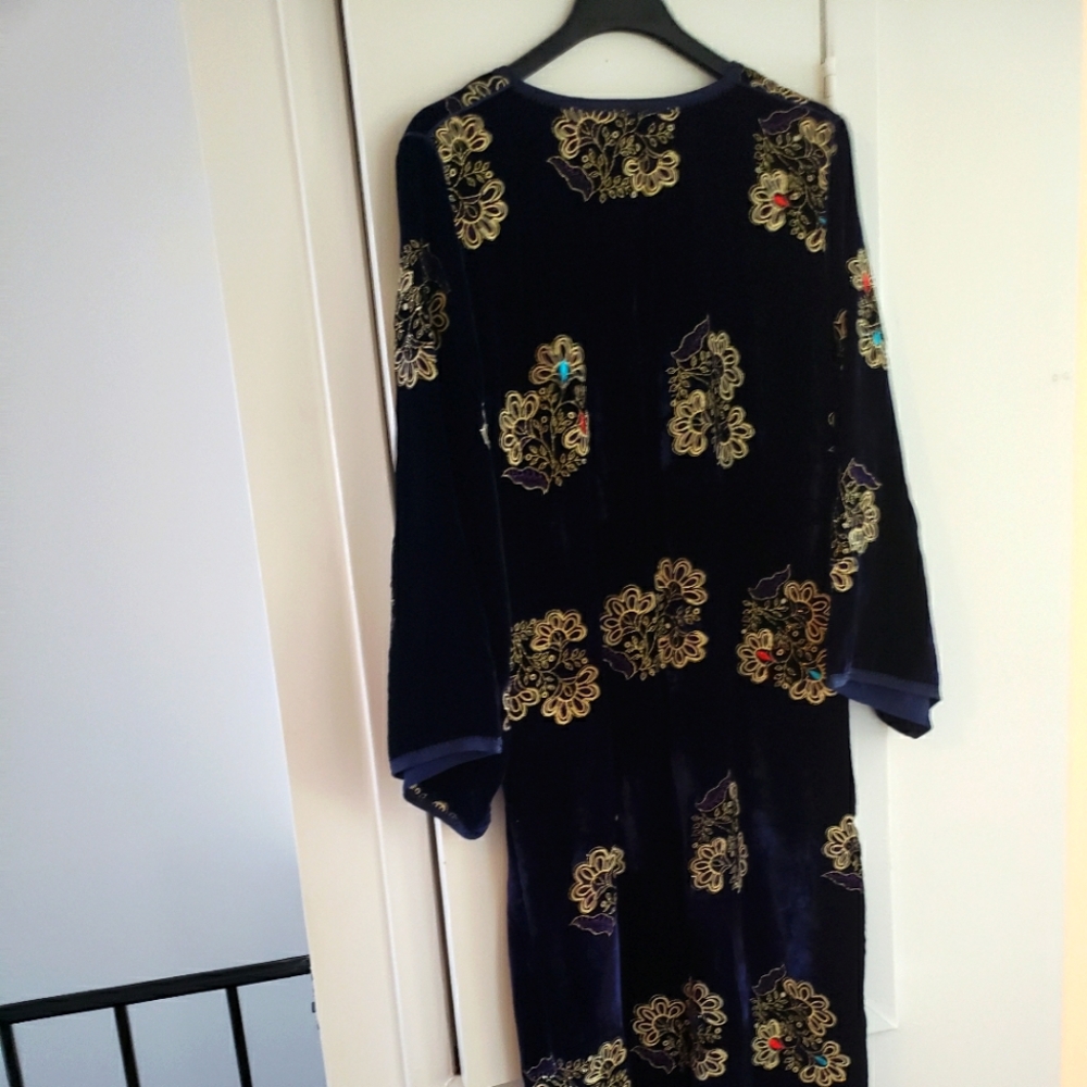 Women's Navy Velvet Kaftan with Gold Embroidery